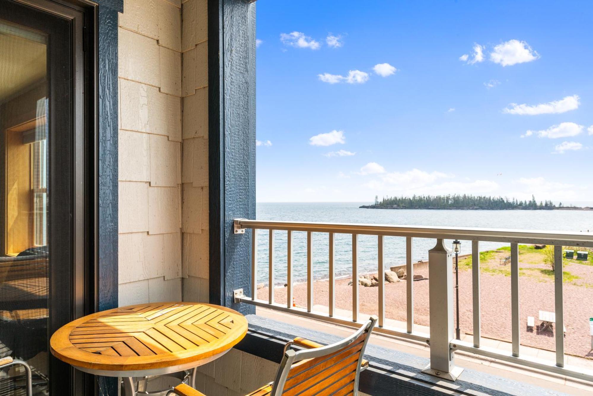 East Bay Suites Grand Marais Eksteriør bilde