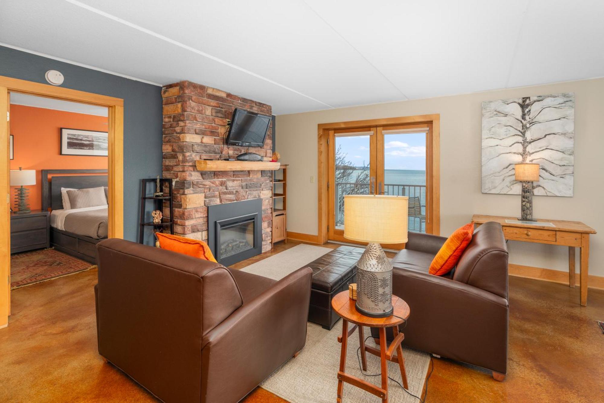 East Bay Suites Grand Marais Eksteriør bilde