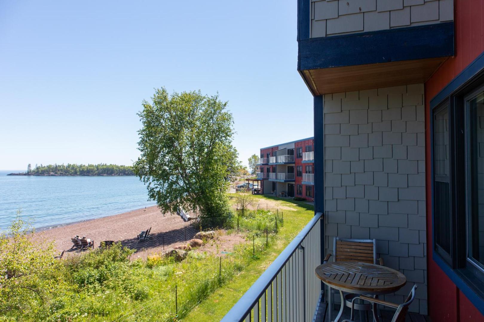 East Bay Suites Grand Marais Eksteriør bilde