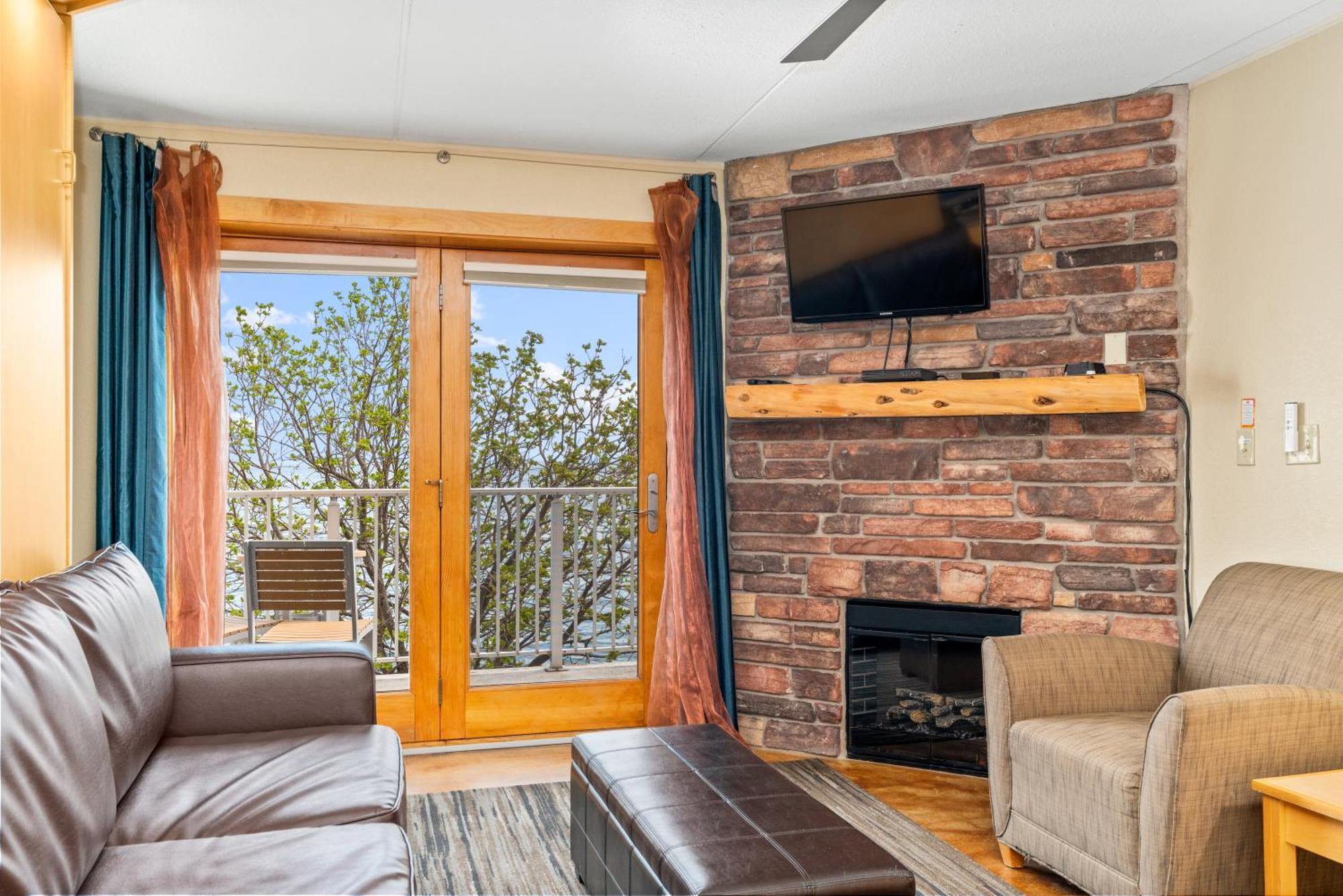 East Bay Suites Grand Marais Eksteriør bilde