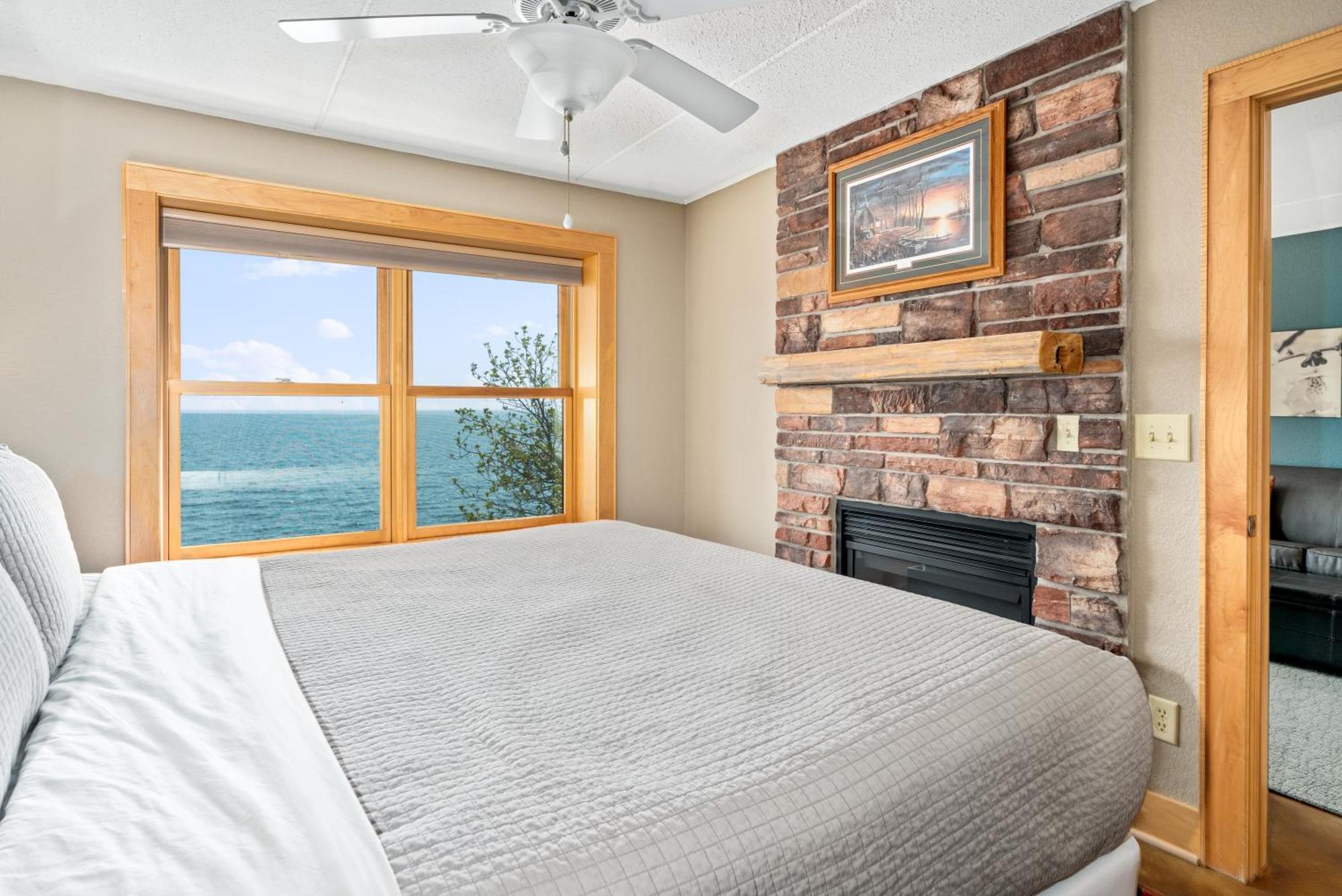 East Bay Suites Grand Marais Eksteriør bilde