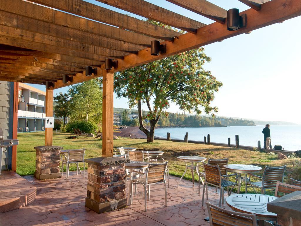 East Bay Suites Grand Marais Eksteriør bilde